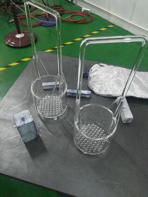 Chine Panier en verre de quartz avec le service des douanes de trou et de poignée de filtre disponible fournisseur
