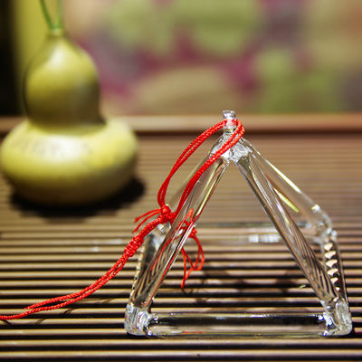 Chine 3&quot; - 32&quot; pyramide de chant de quartz/pyramide en cristal claire pour la méditation Chakra fournisseur