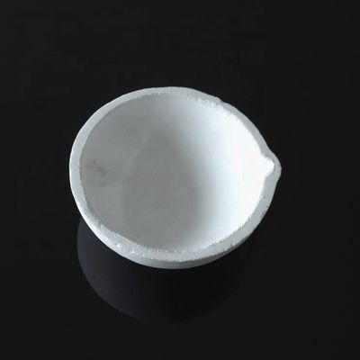 Creuset en céramique de quartz fondu de résistance thermique adapté aux besoins du client pour le laboratoire fournisseur