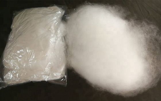 La grande pureté SiO2 a fait la laine de quartz avec l'excellente représentation chimique fournisseur